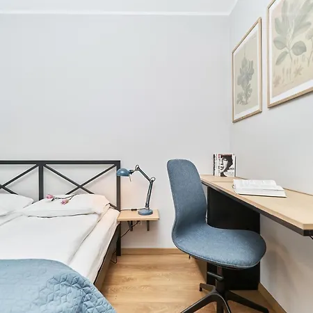 Tumskie Ogrody Apartment *
